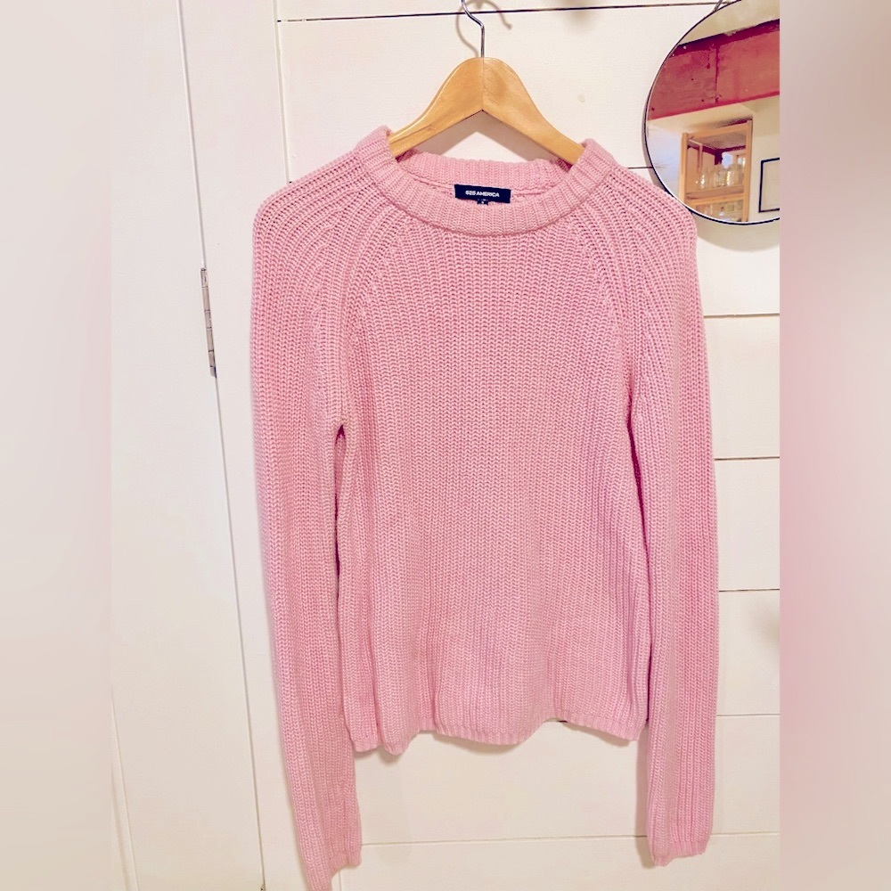 Womens 525 America sweater Small